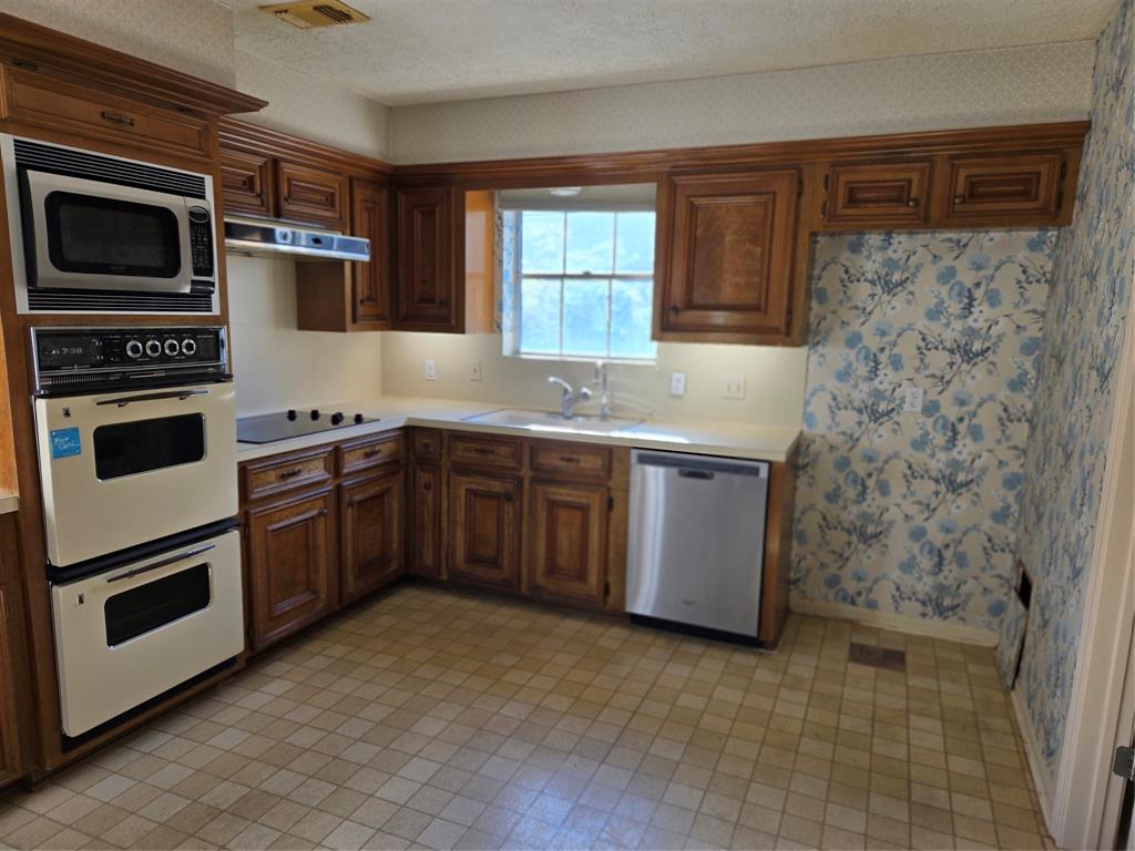 11318 Maple Springs Drive, Houston, Texas image 15