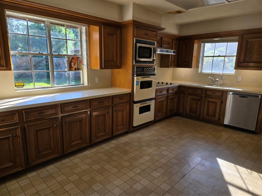 11318 Maple Springs Drive, Houston, Texas image 13
