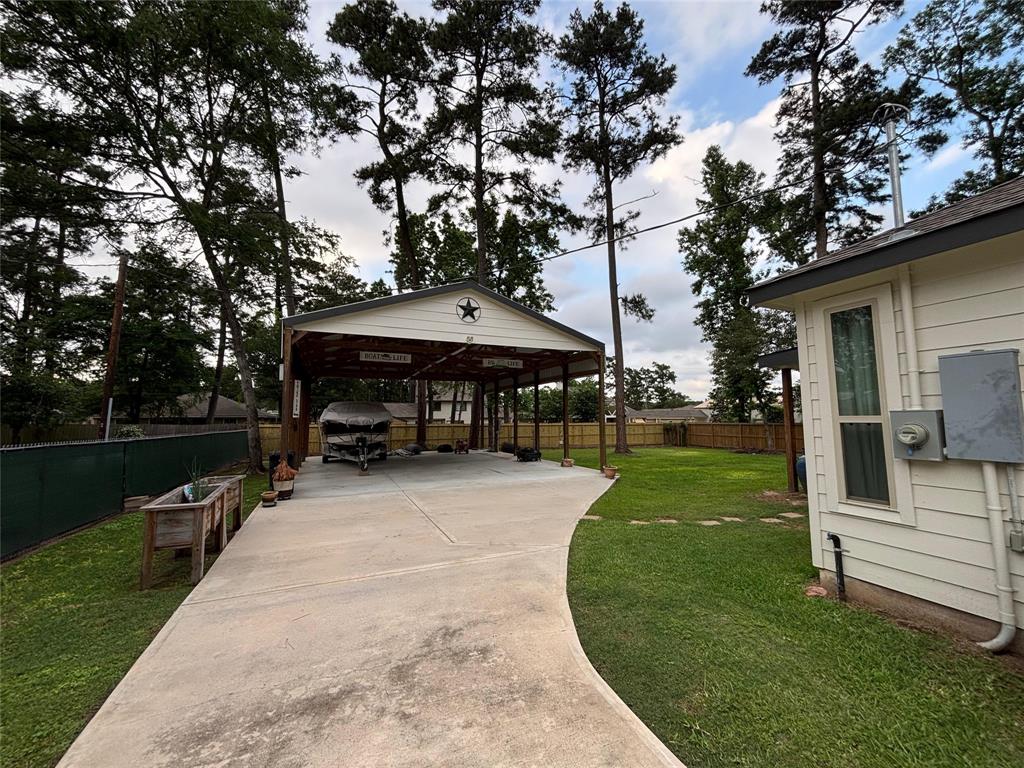 7110 Charred Pine Drive, Magnolia, Texas image 3