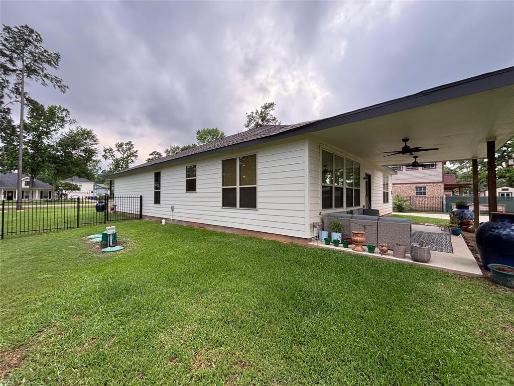 7110 Charred Pine Drive, Magnolia, Texas image 8