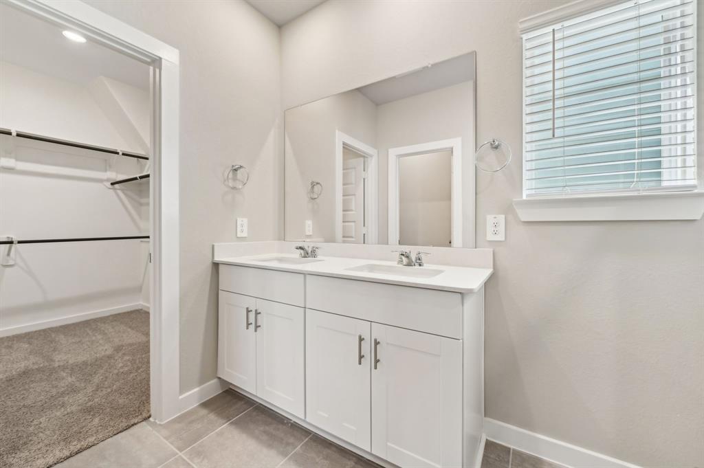 579 Avisa Drive, Kemah, Texas image 25