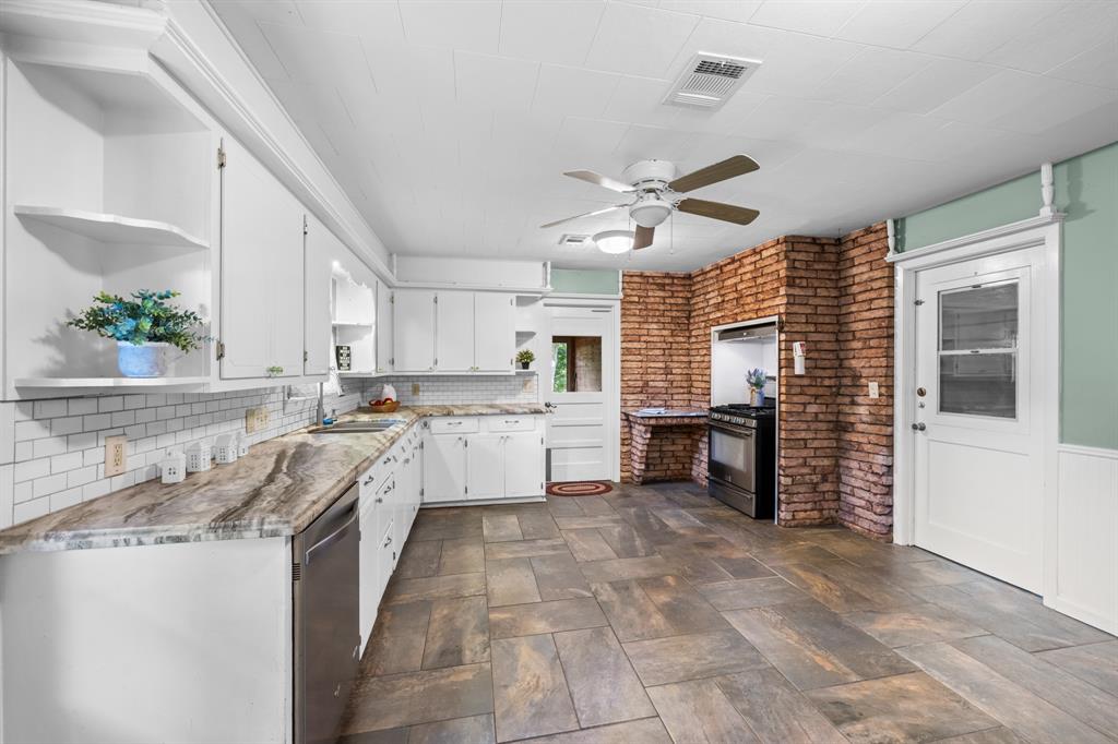 703 Riveredge Drive, Richmond, Texas image 26