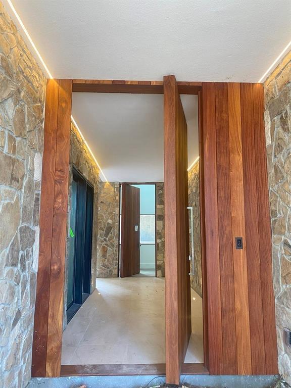 11801 Barryknoll Lane, Houston, Texas image 3