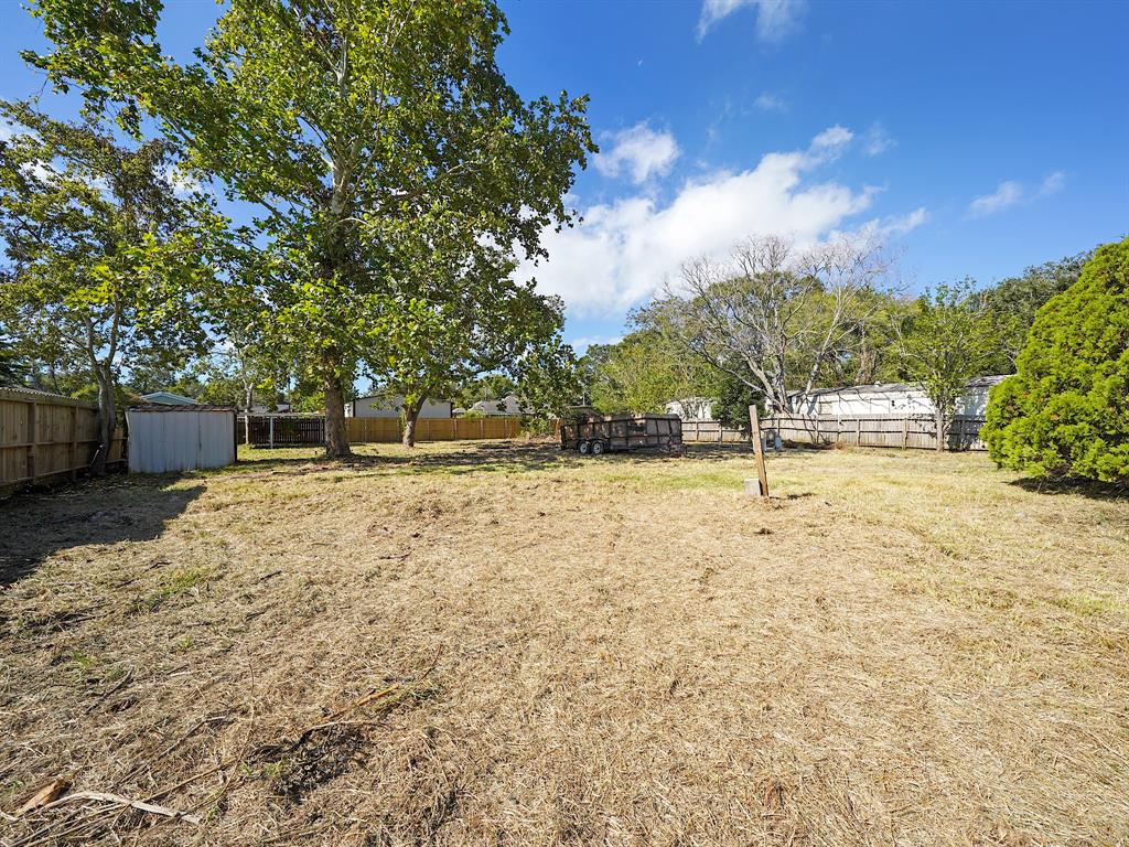 4422 9th Street, Bacliff, Texas image 5