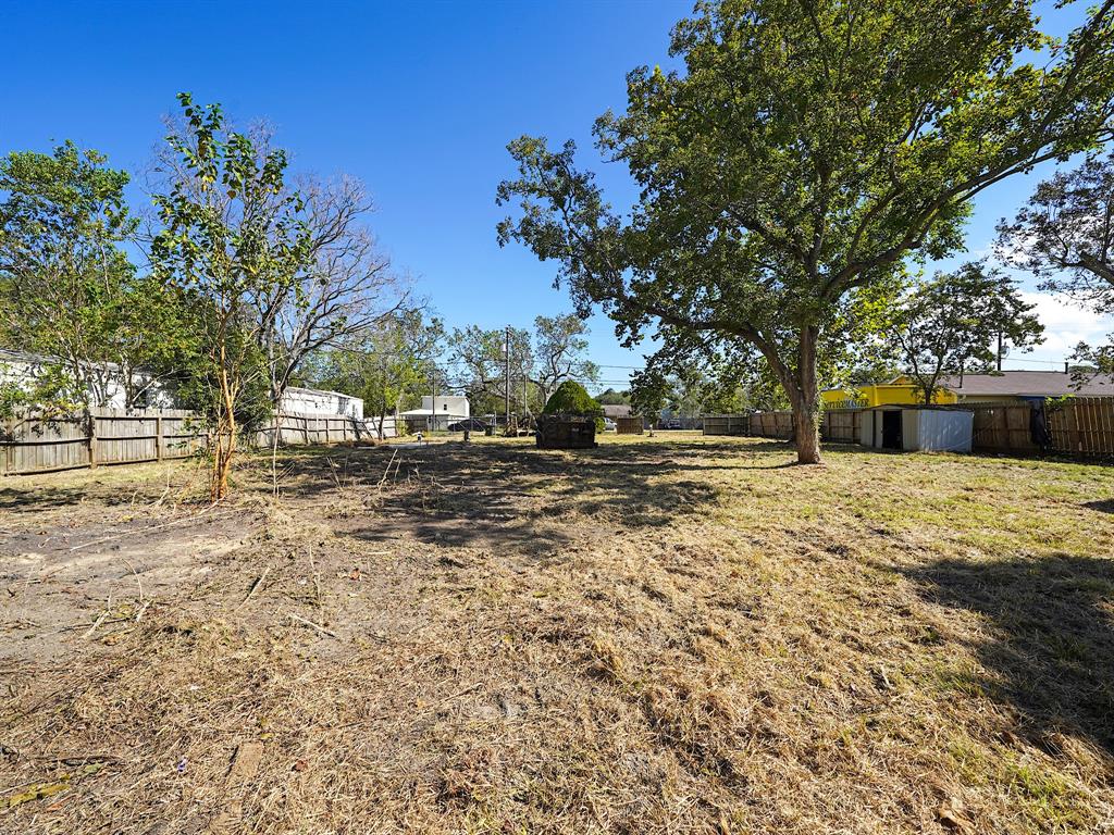 4422 9th Street, Bacliff, Texas image 7