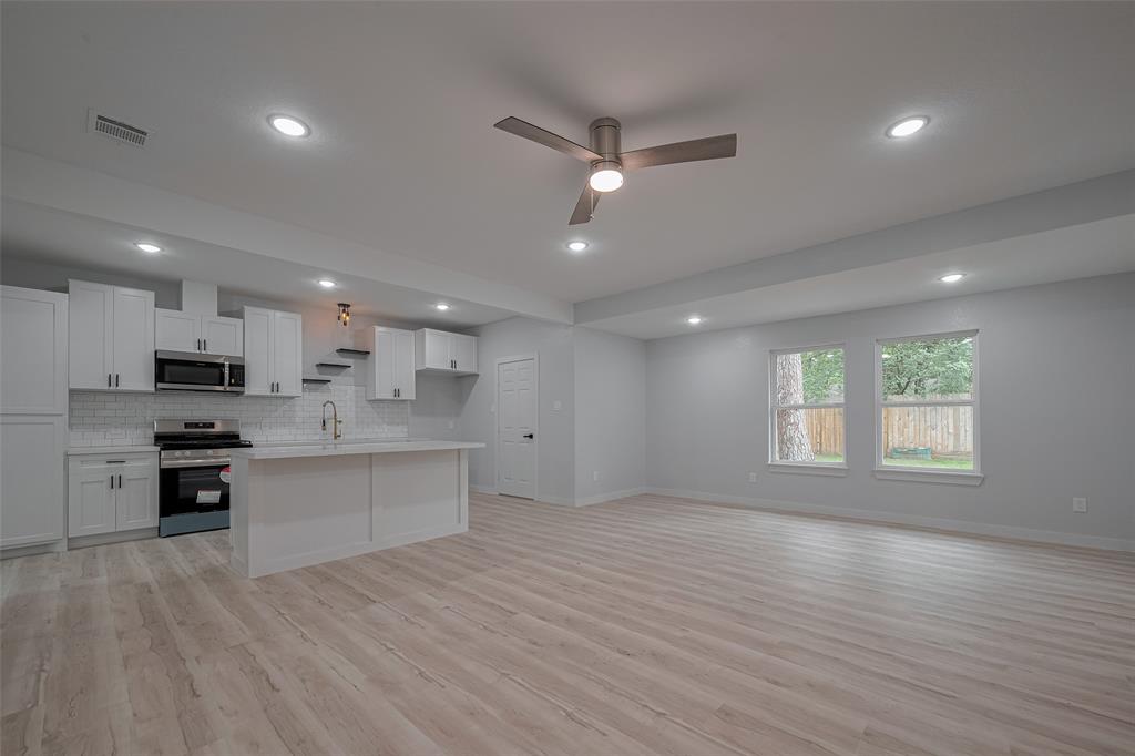 25411 Friar Lake Lane, Spring, Texas image 5