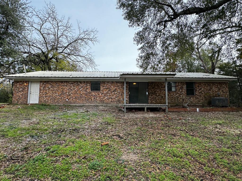 307 N Durrett Drive, Crockett, Texas image 23