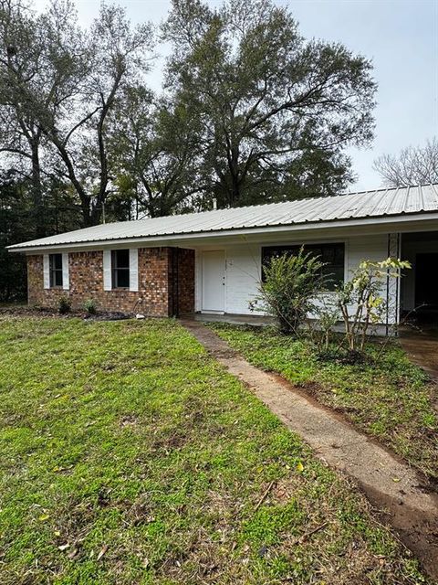 A home in Crockett