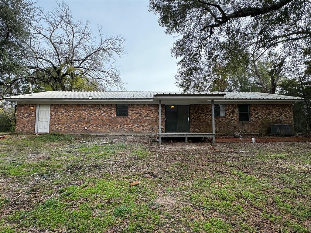 307 N Durrett Drive, Crockett, Texas image 22