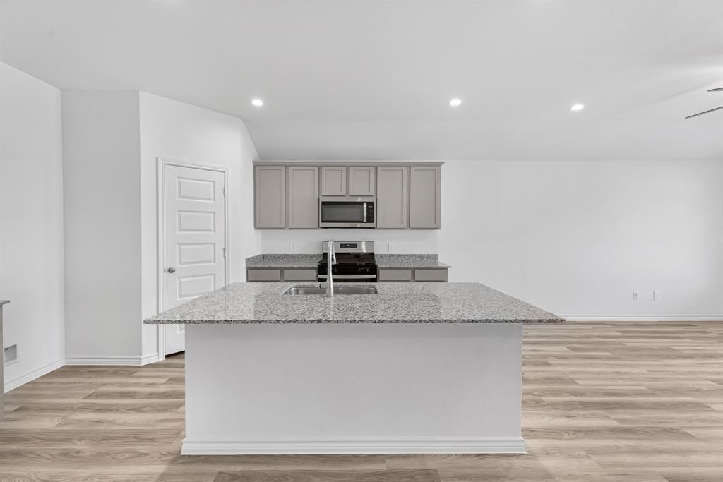 5660 Wood Duck Drive, Orange, Texas image 3