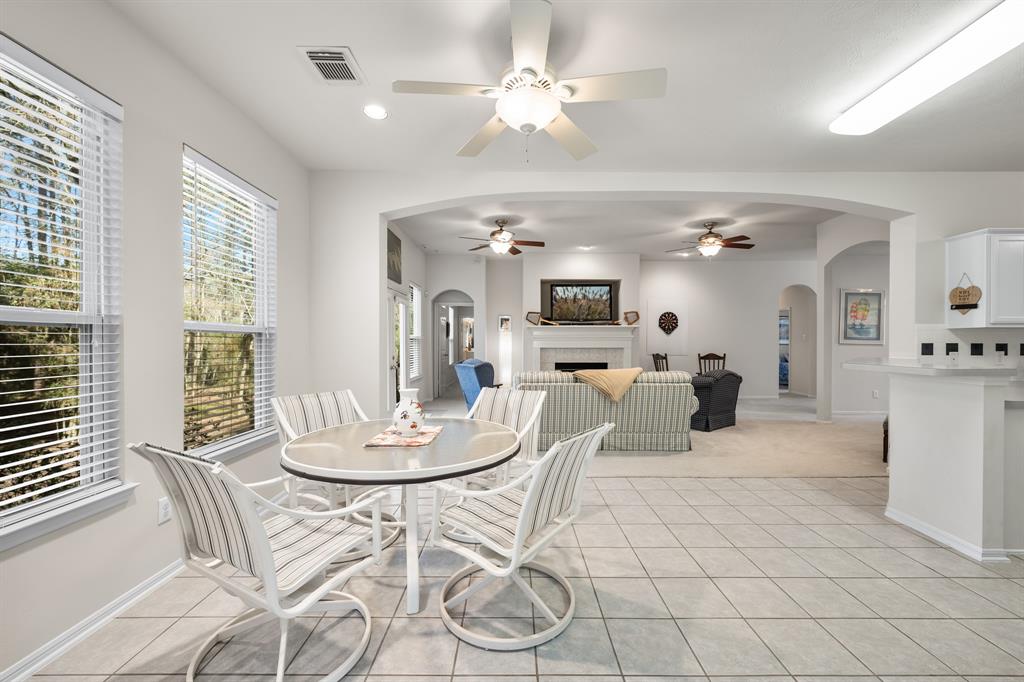 350 N Royale Greens Drive, Coldspring, Texas image 6