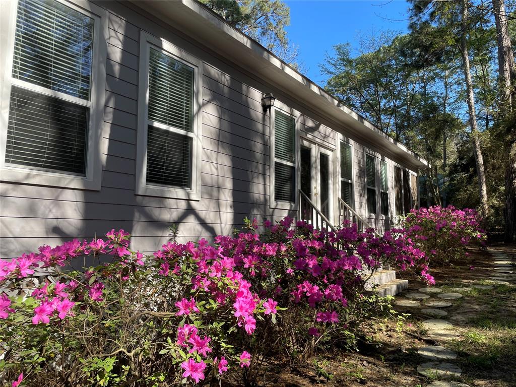 350 N Royale Greens Drive, Coldspring, Texas image 26