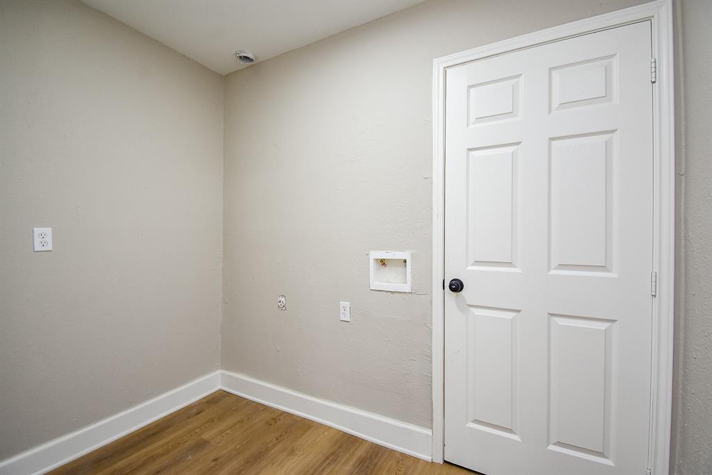 10218 Towneview Drive, Sugar Land, Texas image 17