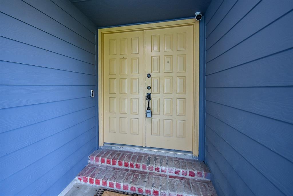 10218 Towneview Drive, Sugar Land, Texas image 4
