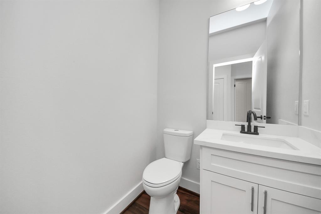 20627 Sunny Shores Drive, Houston, Texas image 9