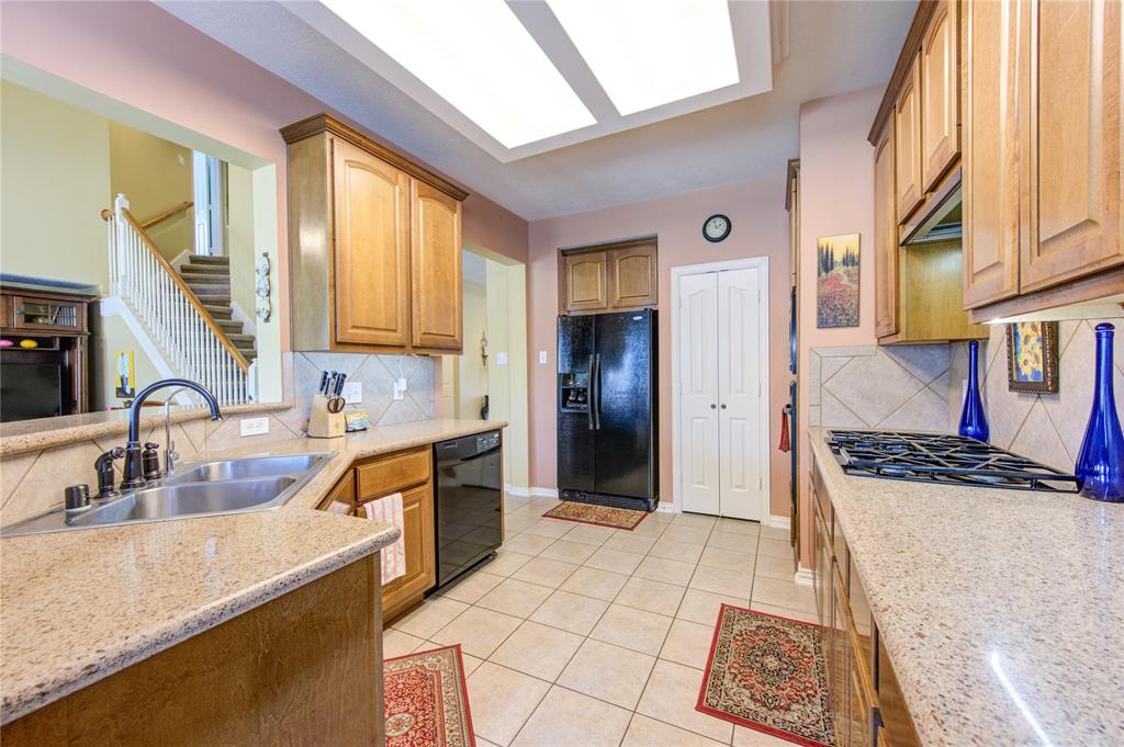 3127 Autumnjoy Drive, Pearland, Texas image 17