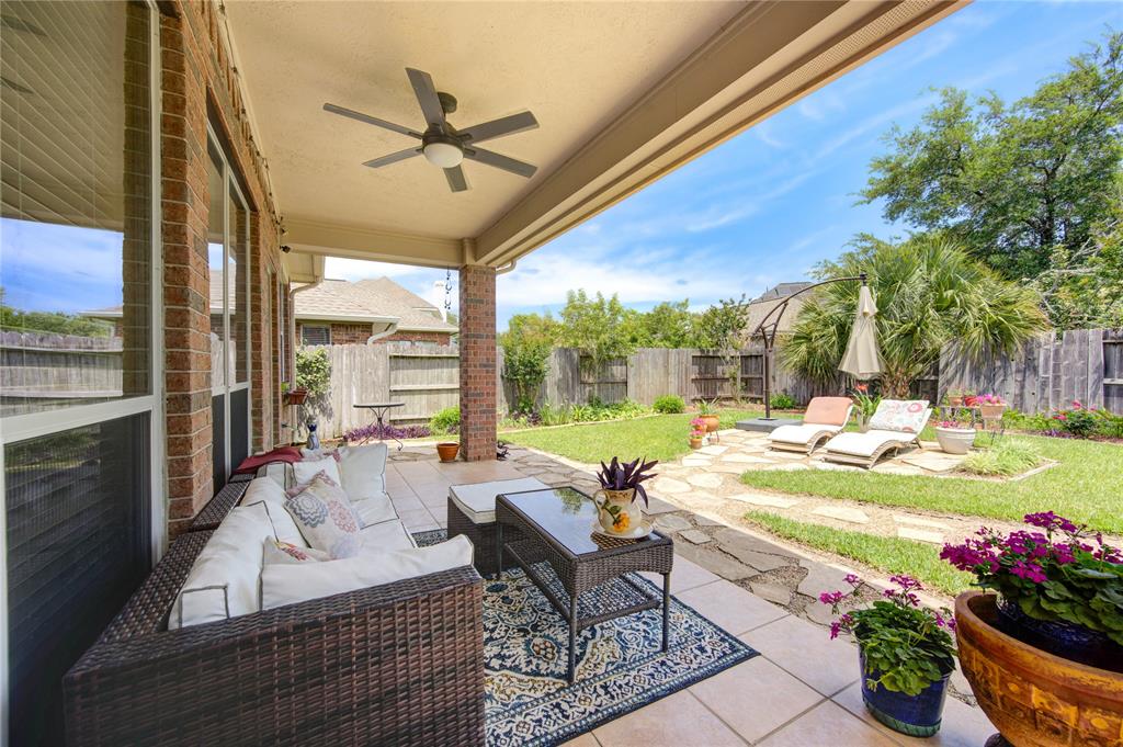 3127 Autumnjoy Drive, Pearland, Texas image 44