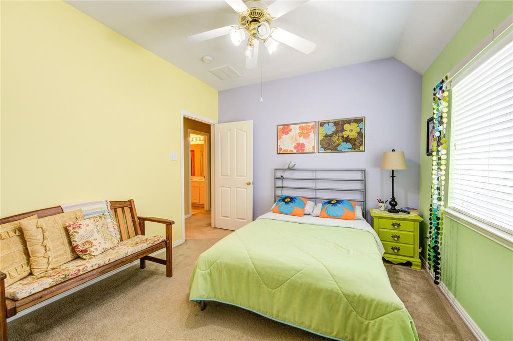 3127 Autumnjoy Drive, Pearland, Texas image 37