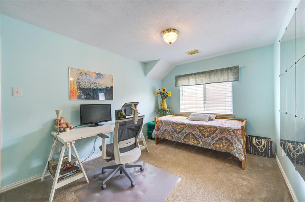 3127 Autumnjoy Drive, Pearland, Texas image 41