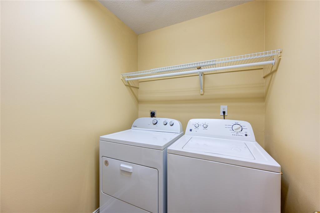 3127 Autumnjoy Drive, Pearland, Texas image 27