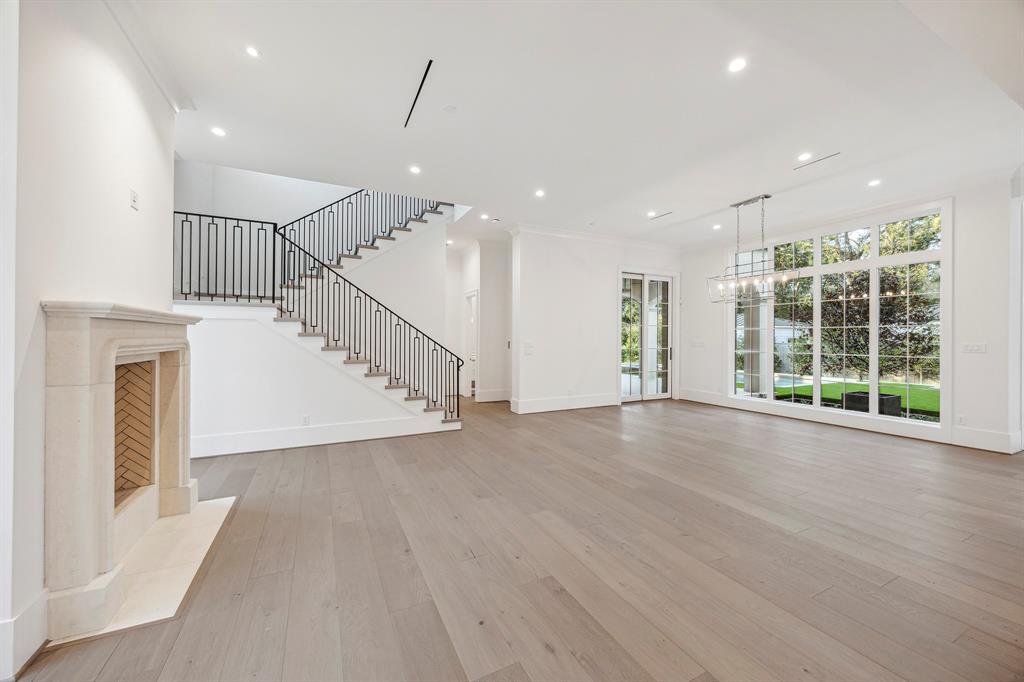514 Shadywood Road, Houston, Texas image 5