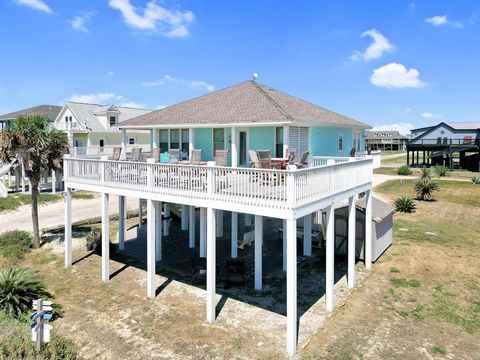 A home in Crystal Beach