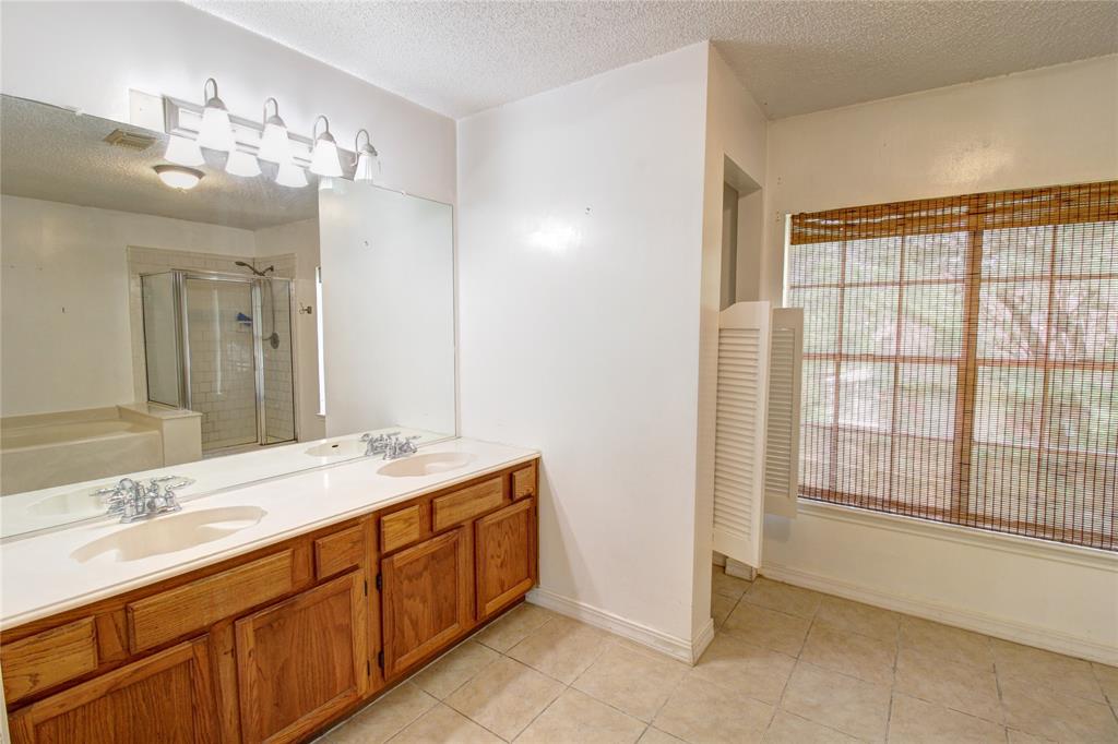 9919 Villa Verde Drive, Houston, Texas image 19