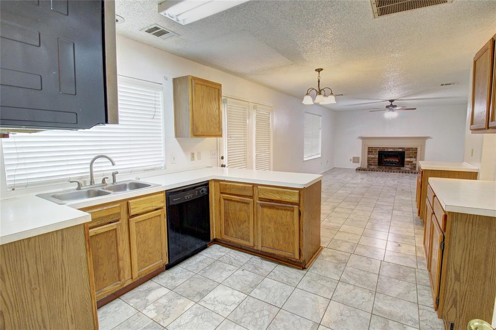 9919 Villa Verde Drive, Houston, Texas image 8
