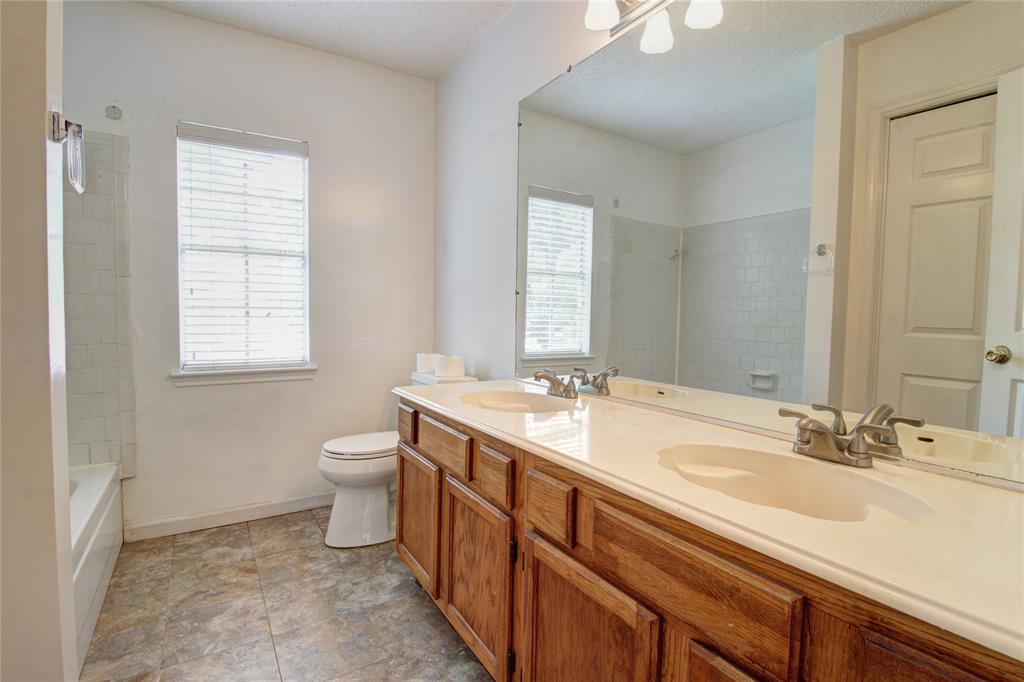 9919 Villa Verde Drive, Houston, Texas image 24