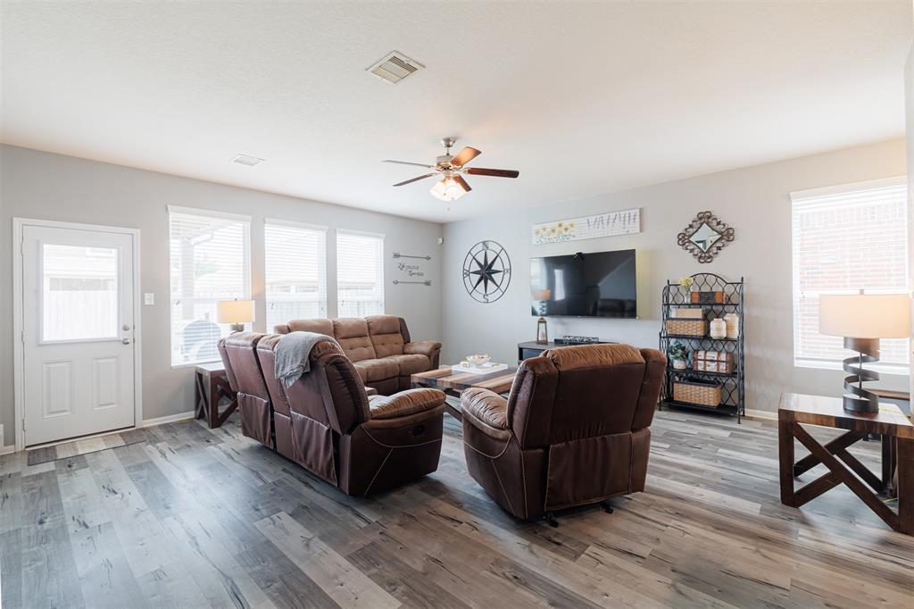 14926 Darby Retreat Lane, Cypress, Texas image 5