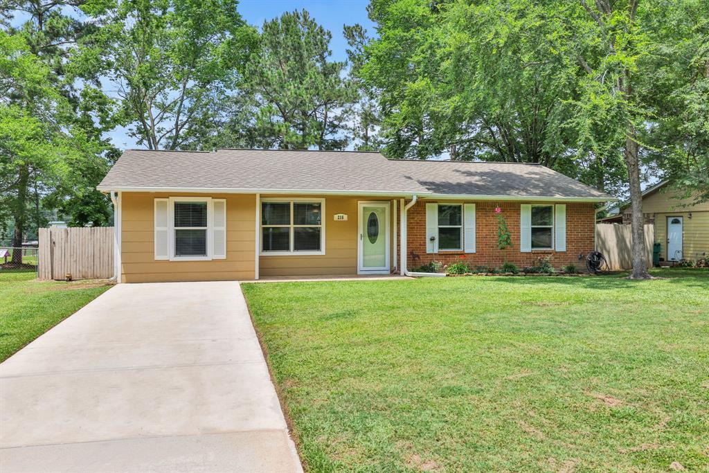 216 Laurie Lane, Willis, Texas image 18