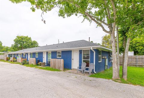 4806 6th St 5 Bacliff TX 77518