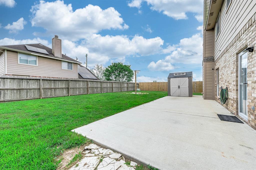 3915 Conroe Lake Court, Pearland, Texas image 29