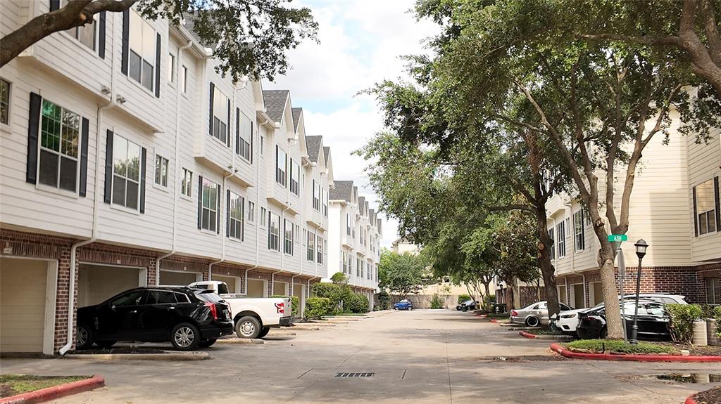 9200 Westheimer Road 604