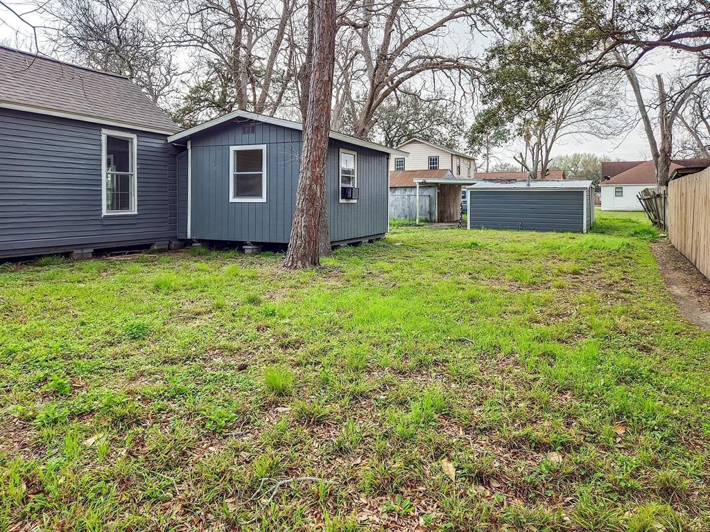 2408 10th Street, Bay City, Texas image 8