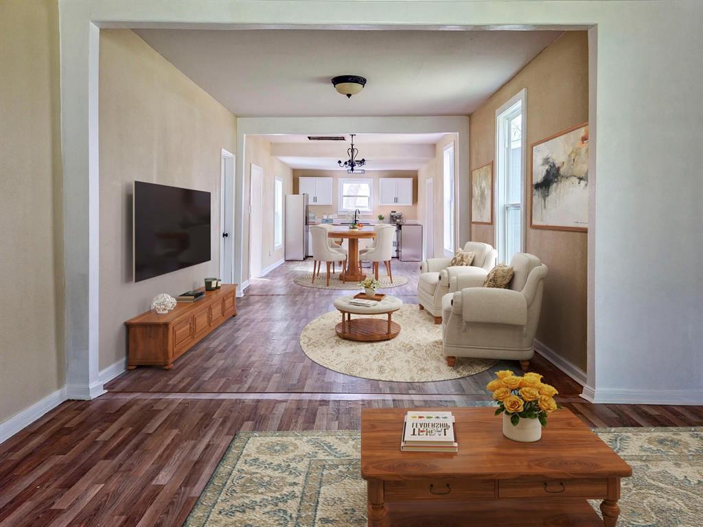2408 10th Street, Bay City, Texas image 1