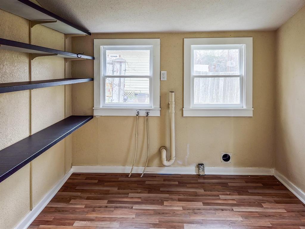 2408 10th Street, Bay City, Texas image 7