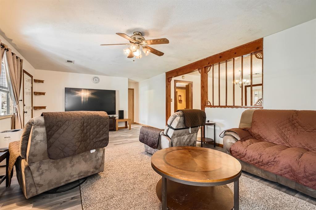 170 Trails End Drive, Cleveland, Texas image 5