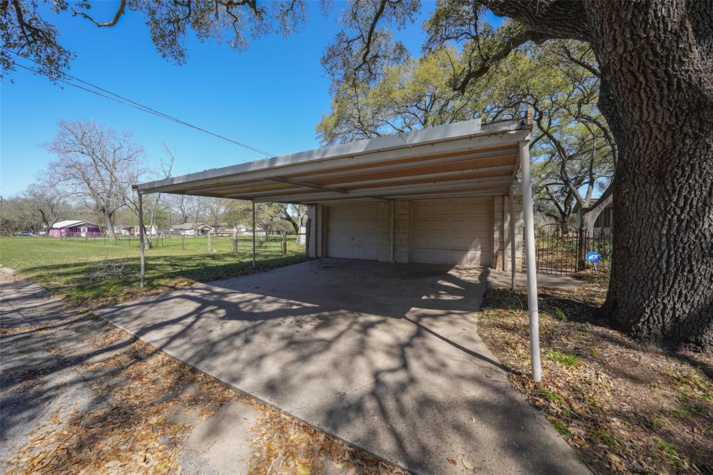 633 14th Street, Hempstead, Texas image 42