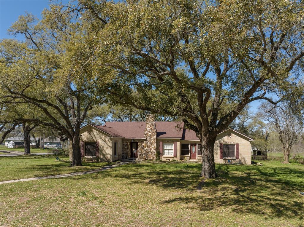 633 14th Street, Hempstead, Texas image 4