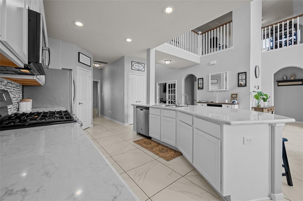 230 San Marcos Drive, Baytown, Texas image 18