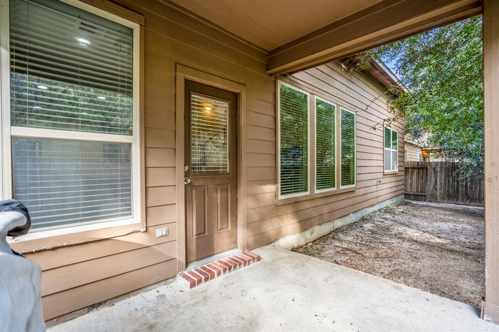 9583 E Woodmark, Conroe, Texas image 32