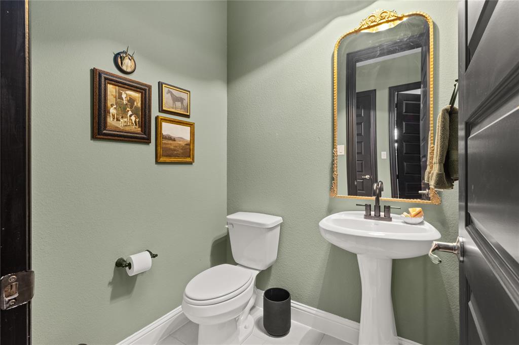 1017 Goose Creek Street, Webster, Texas image 34