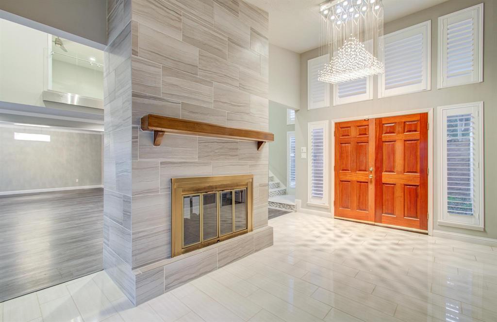 10315 Meadow Lake Lane