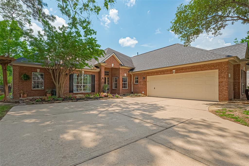 15126 Shady Gate Court, Cypress, Texas image 1