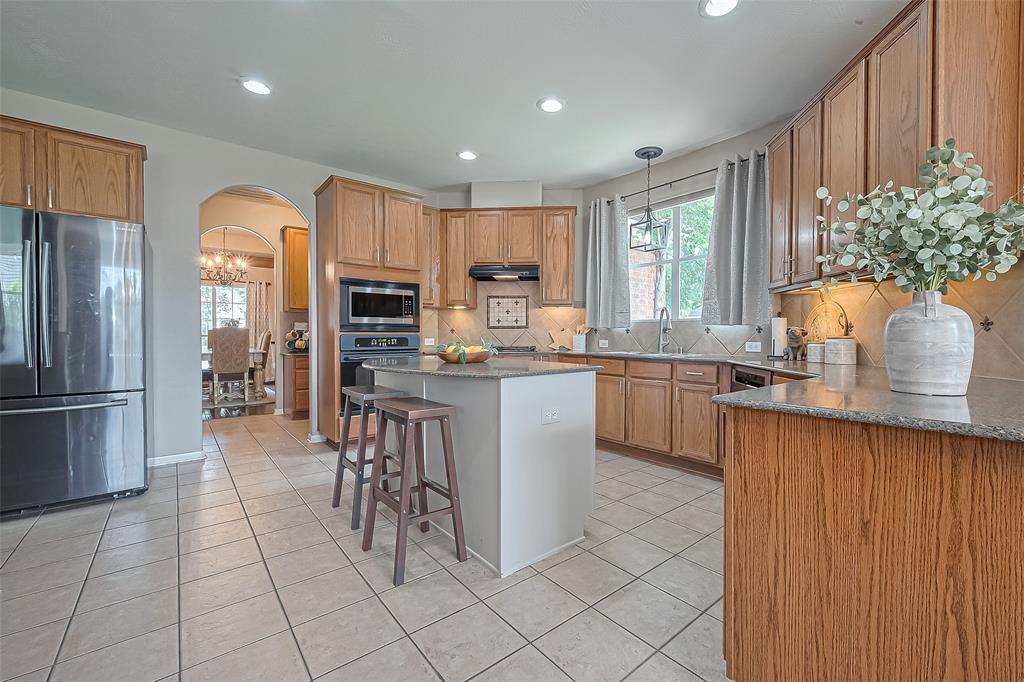 15126 Shady Gate Court, Cypress, Texas image 11