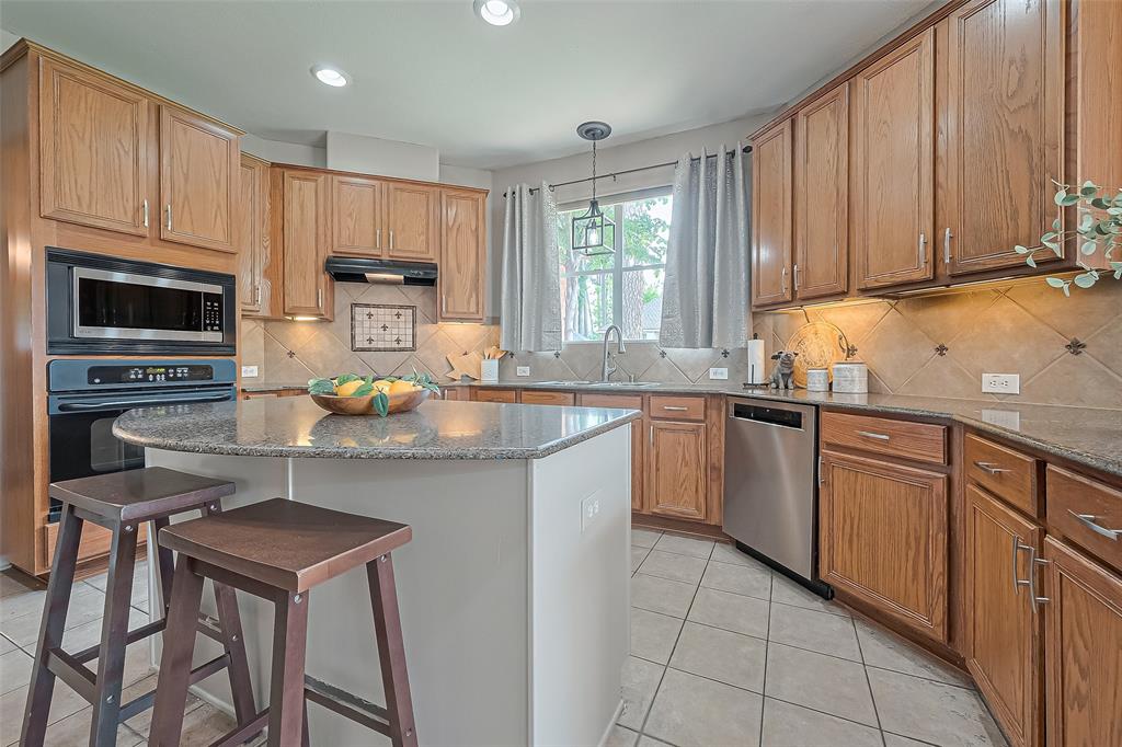 15126 Shady Gate Court, Cypress, Texas image 12