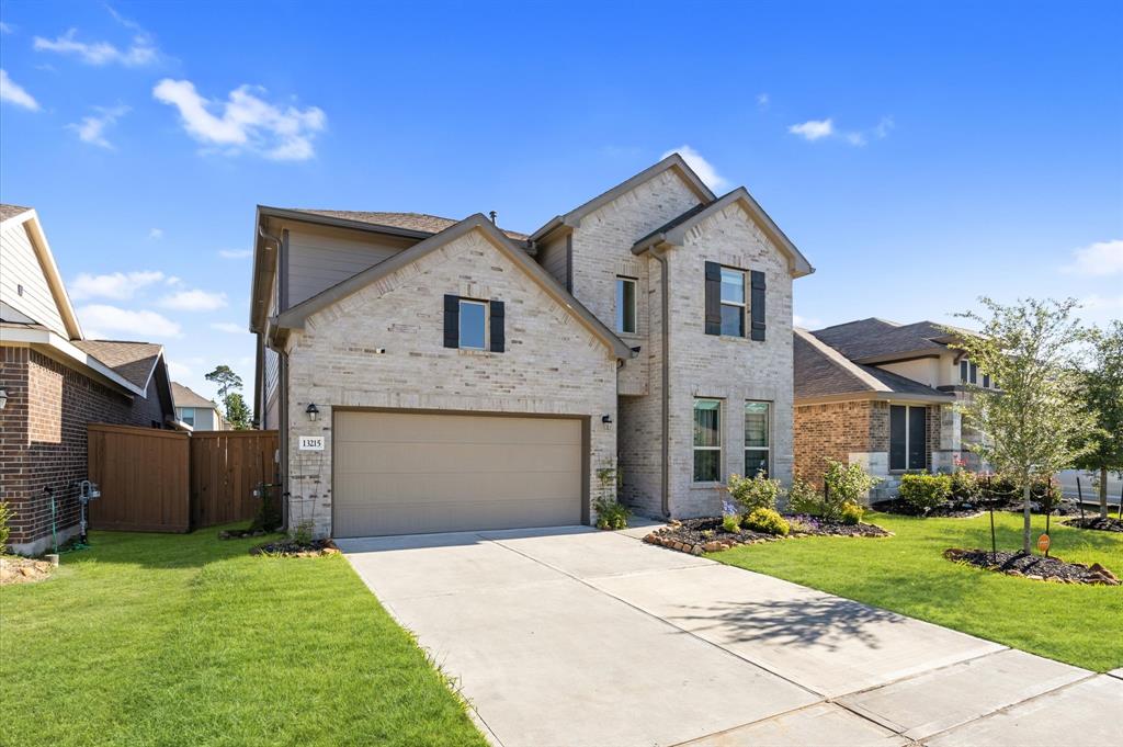 13215 Rowan Green Drive