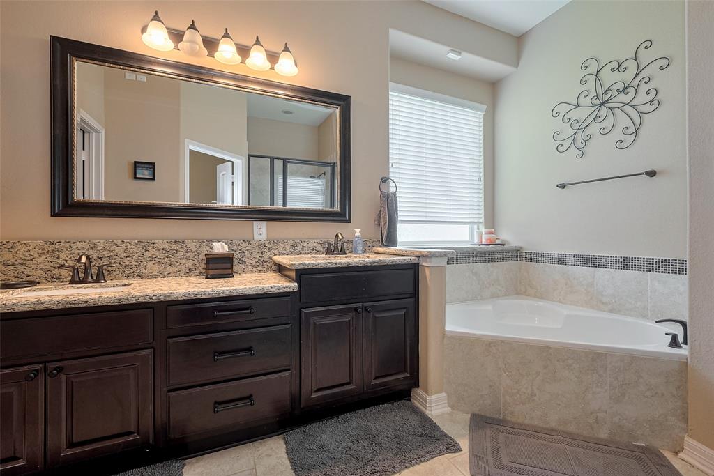31922 Cary Douglas Drive, Hockley, Texas image 33