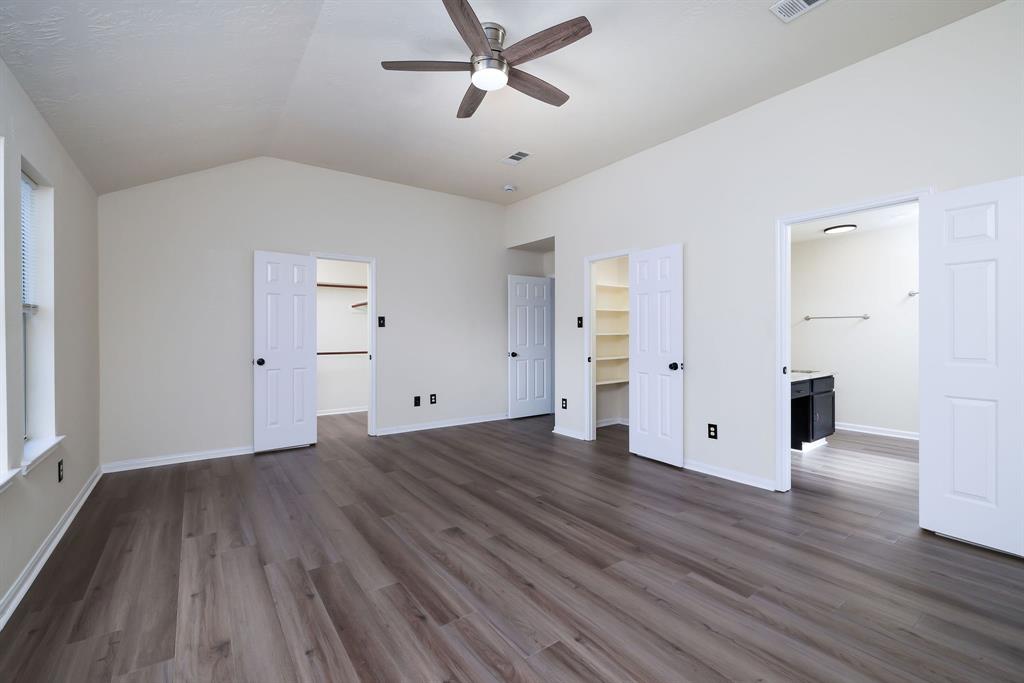 6902 Woodland Oaks, Magnolia, Texas image 4